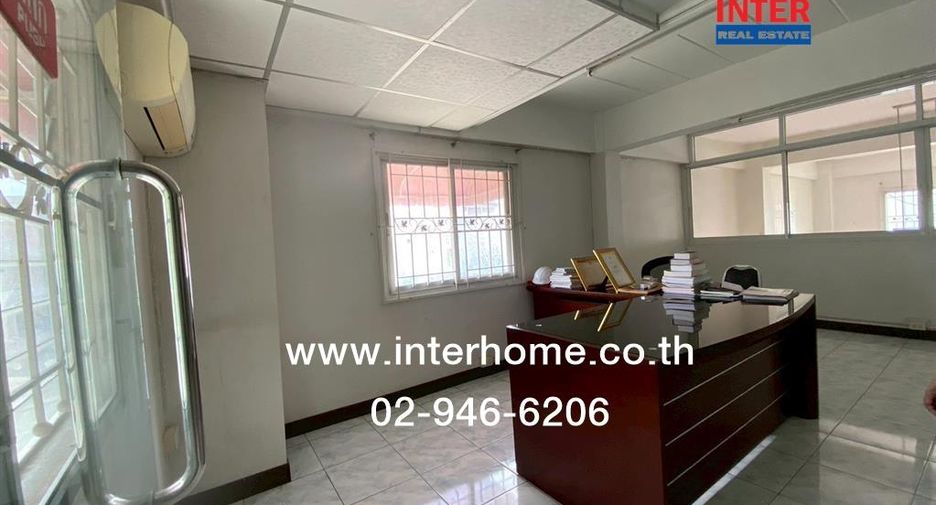 For sale 4 bedrooms retail Space in Lam Luk Ka, Pathum Thani