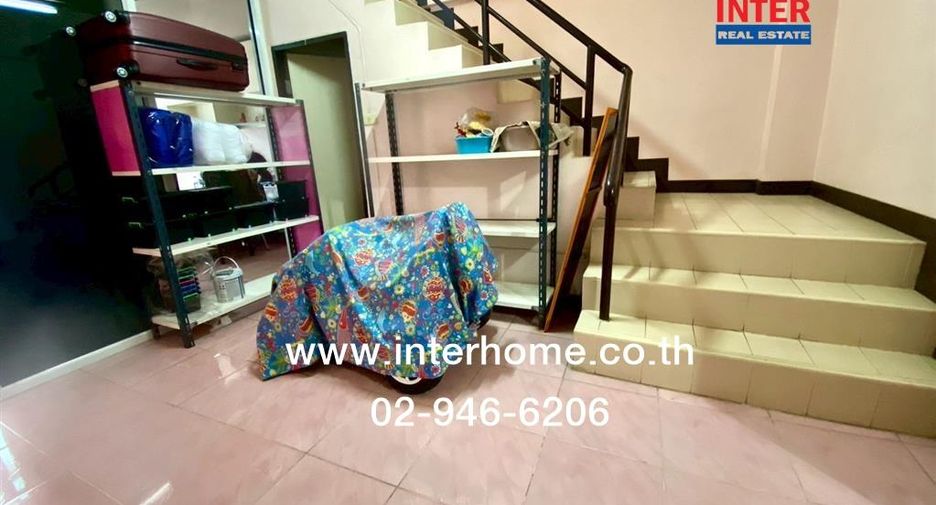 For sale 4 bedrooms retail Space in Lam Luk Ka, Pathum Thani