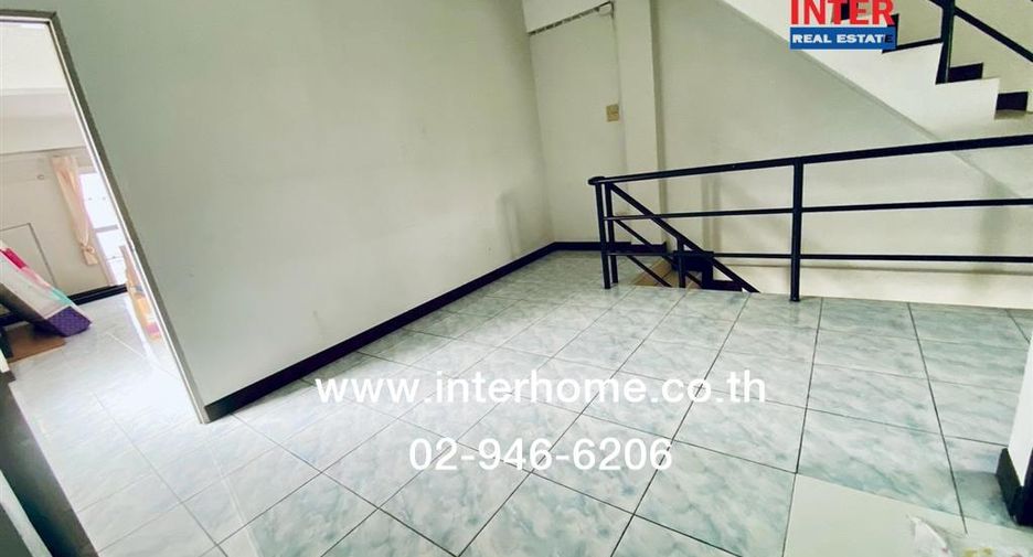 For sale 4 bedrooms retail Space in Lam Luk Ka, Pathum Thani