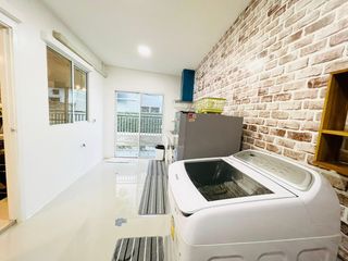 For rent そして for sale 3 ベッドルーム townhouse in Saraphi, Chiang Mai