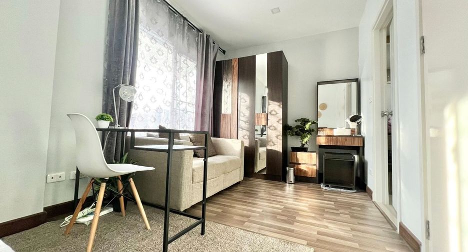 For rent and for sale 3 bedrooms townhouse in Saraphi, Chiang Mai