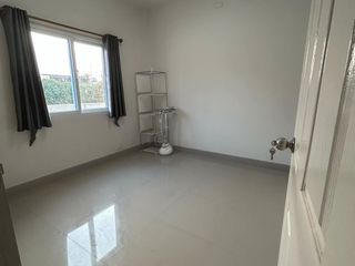 Casa adosada en venta de 2 habitaciones en Mueang Chon Buri, Chonburi
