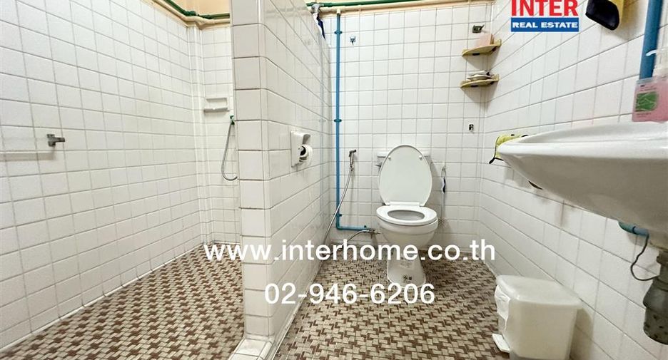 For sale 8 bedrooms retail Space in Bang Rak, Bangkok