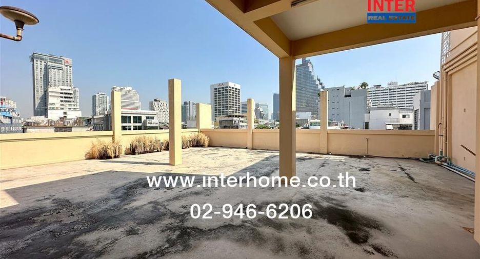 For sale 8 bedrooms retail Space in Bang Rak, Bangkok