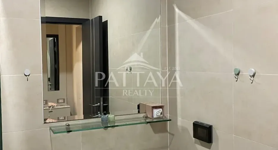 Condo en alquiler y en venta de 2 habitaciones en Bang Lamung, Chonburi