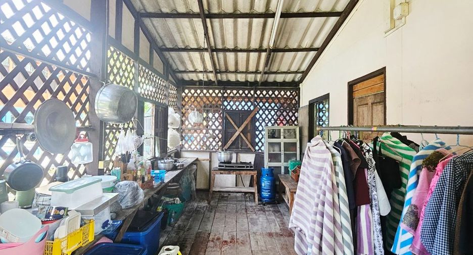 出售 5 卧室 独立屋 在 Phra Pradaeng, Samut Prakan