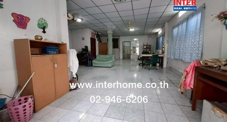 出售 3 卧室 独立屋 在 Mueang Nonthaburi, Nonthaburi