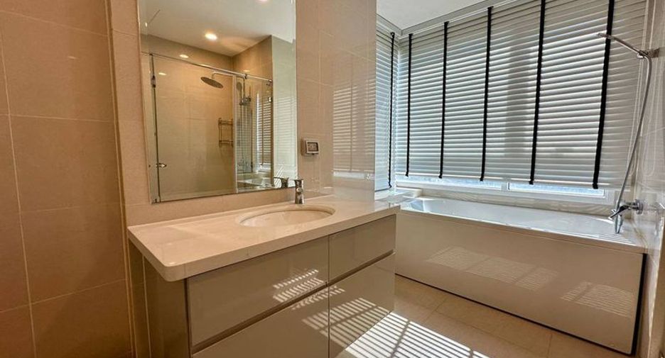 For rent 22 bedrooms condo in Si Racha, Chonburi