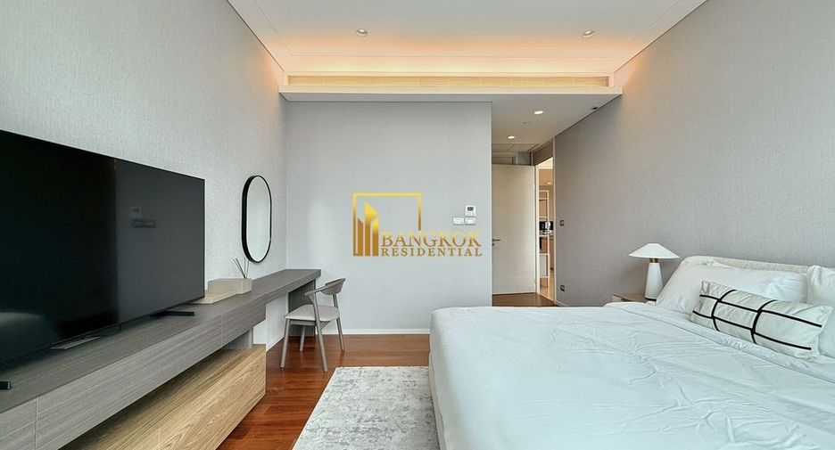 For rent 2 bedrooms condo in Pathum Wan, Bangkok