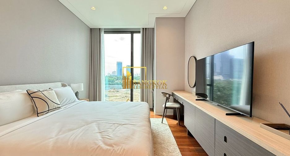For rent 2 bedrooms condo in Pathum Wan, Bangkok