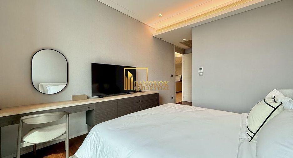 For rent 2 bedrooms condo in Pathum Wan, Bangkok