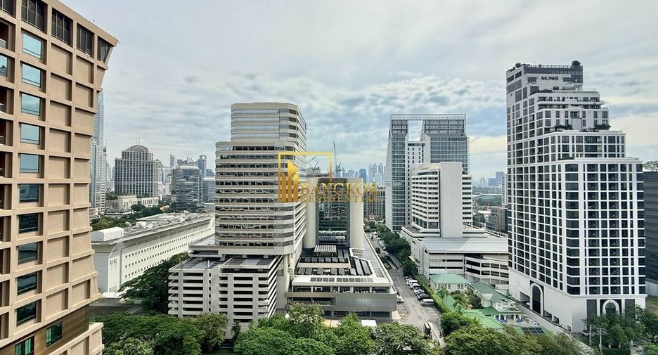 For rent 2 bedrooms condo in Pathum Wan, Bangkok