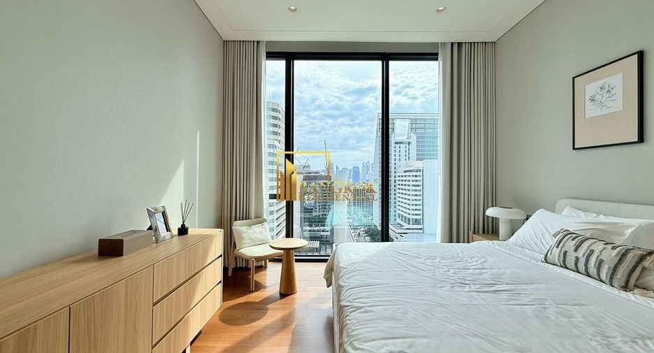 For rent 2 bedrooms condo in Pathum Wan, Bangkok
