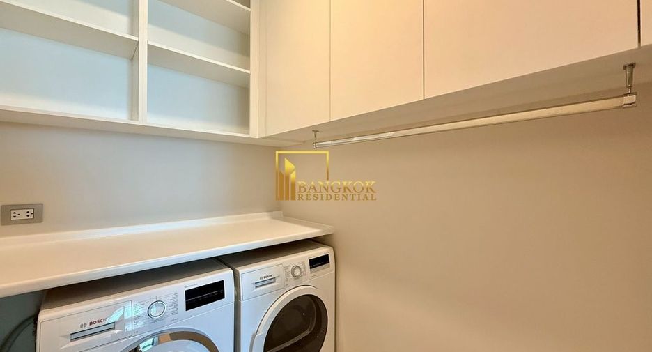 For rent 2 bedrooms condo in Pathum Wan, Bangkok