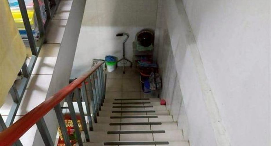 For sale 3 bedrooms townhouse in Sathon, Bangkok