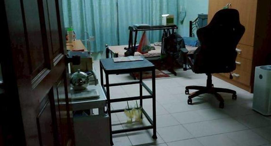 For sale 3 bedrooms townhouse in Sathon, Bangkok