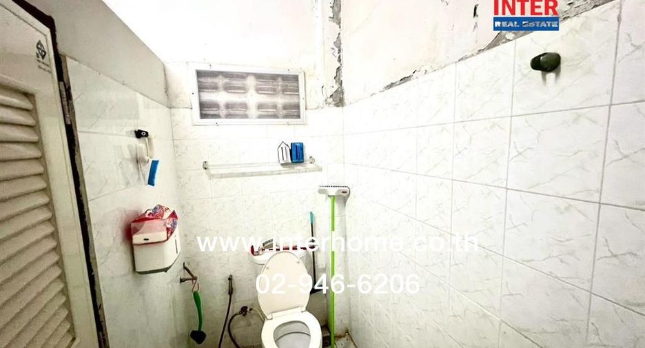 For sale 3 bedrooms townhouse in Sathon, Bangkok