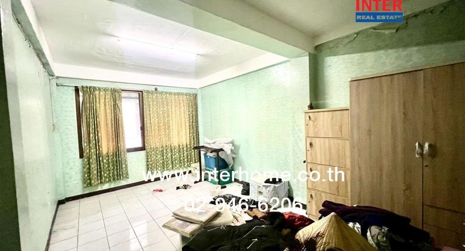 For sale 3 bedrooms townhouse in Sathon, Bangkok