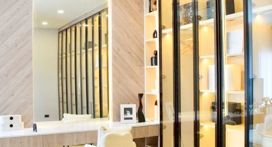 Villa zum Kauf mit 4 Zimmer in Bang Lamung, Chonburi