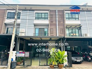 Reihenhaus zum Kauf mit 3 Zimmer in Phasi Charoen, Bangkok