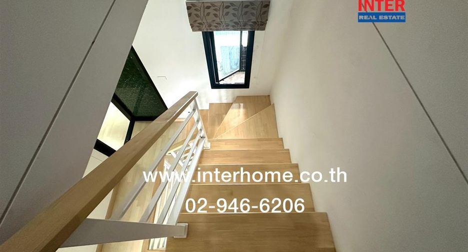 For sale 3 bedrooms townhouse in Phasi Charoen, Bangkok