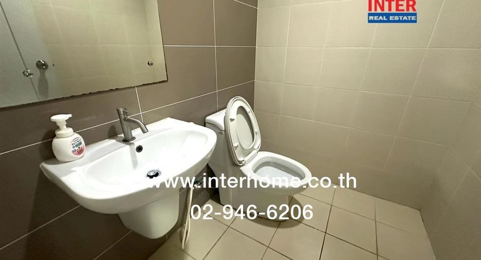 For sale 3 bedrooms townhouse in Phasi Charoen, Bangkok