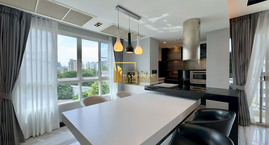 For rent 2 bedrooms apartment in Watthana, Bangkok