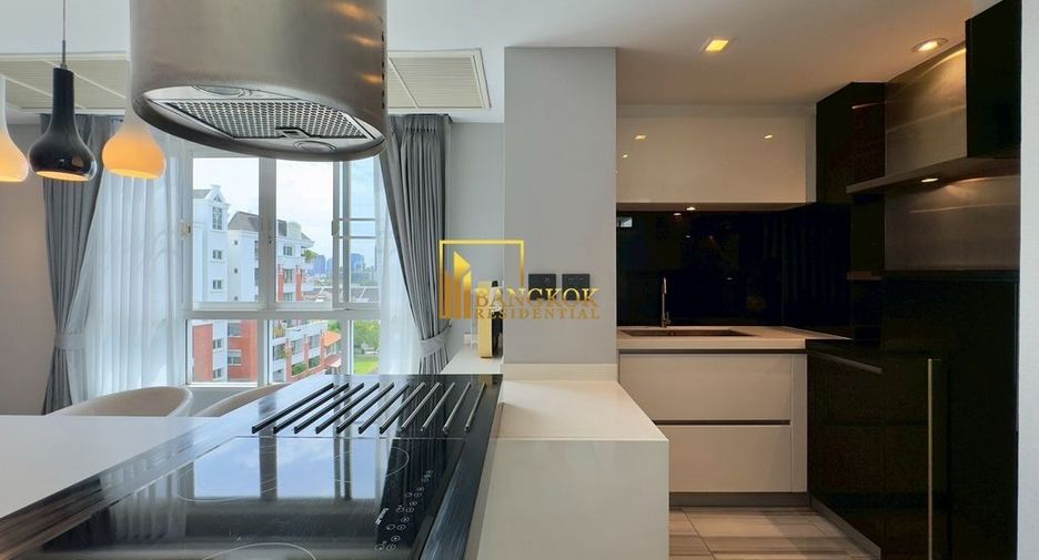 For rent 2 bedrooms apartment in Watthana, Bangkok