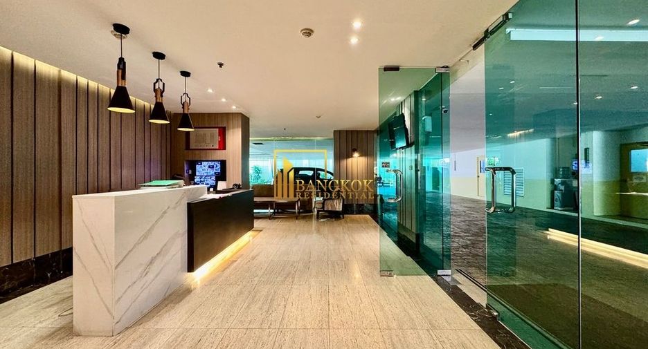 For rent 2 bedrooms apartment in Watthana, Bangkok