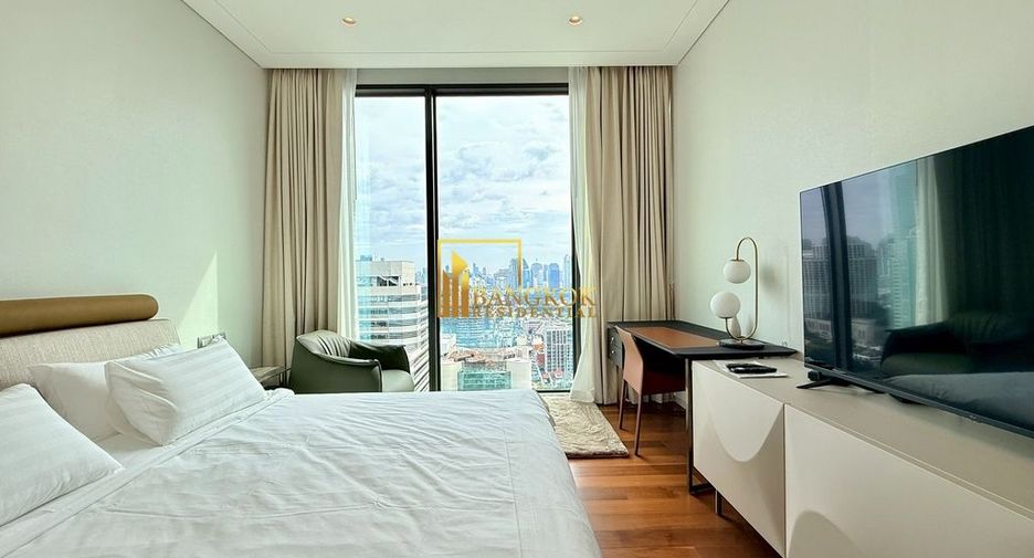 For rent 2 bedrooms condo in Pathum Wan, Bangkok