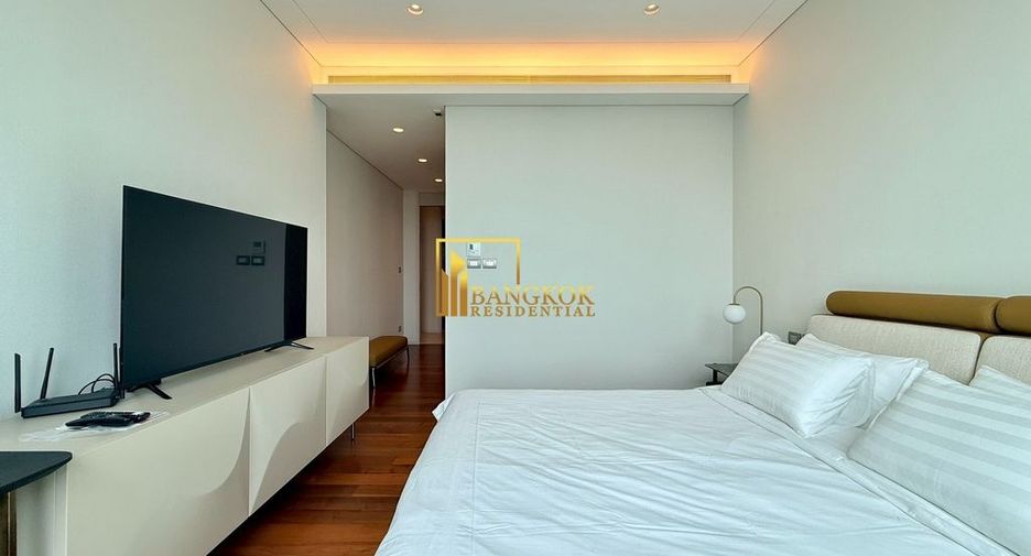 For rent 2 bedrooms condo in Pathum Wan, Bangkok