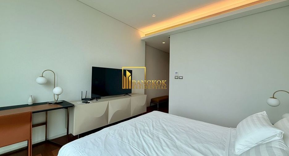 For rent 2 bedrooms condo in Pathum Wan, Bangkok