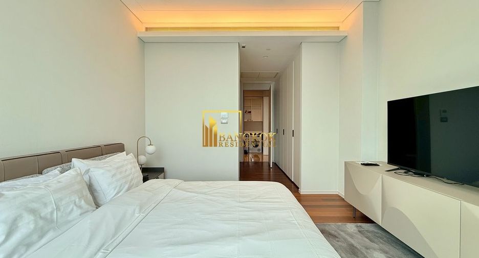 For rent 2 bedrooms condo in Pathum Wan, Bangkok