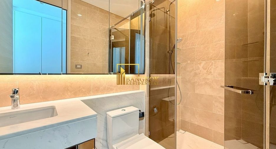 For rent 2 bedrooms condo in Pathum Wan, Bangkok