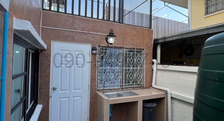 For rent 3 ベッドルーム house in Lam Luk Ka, Pathum Thani