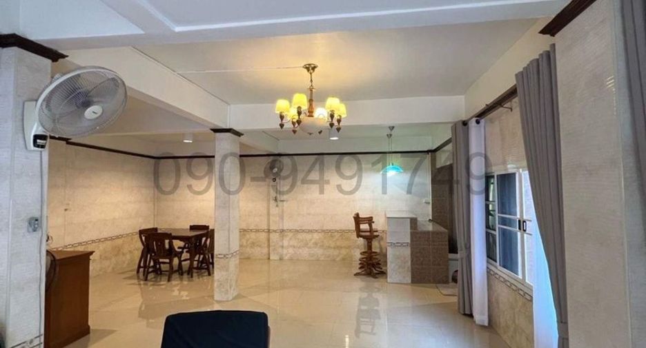 For rent 3 ベッドルーム house in Lam Luk Ka, Pathum Thani