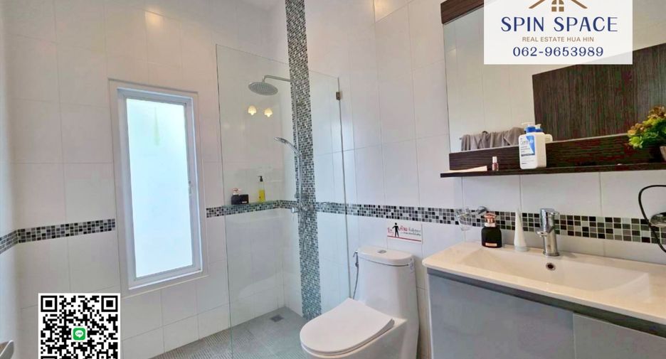 For sale 4 bedrooms villa in Hua Hin, Prachuap Khiri Khan