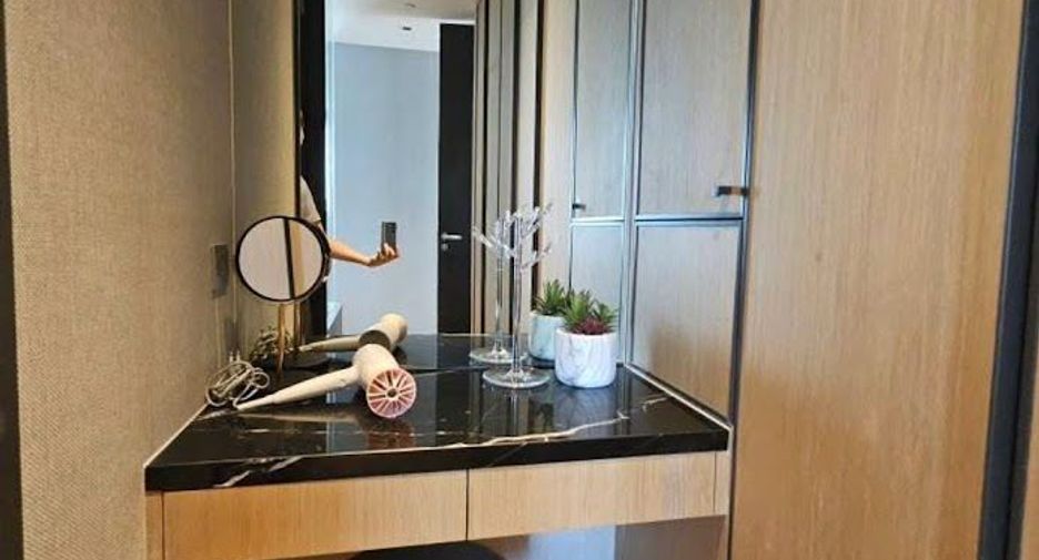 Аренда и продажа 2 спальни кондо в Кхлонг Тоеи, Бангкок