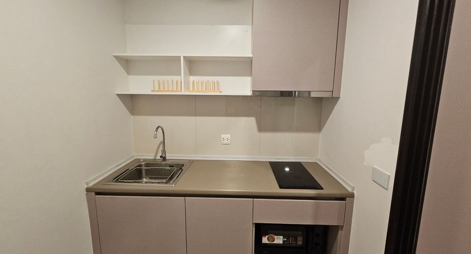 For sale 2 bedrooms condo in Din Daeng, Bangkok