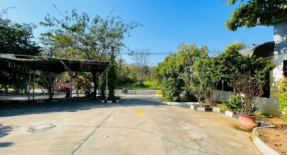 For sale 4 bedrooms retail Space in Mae Rim, Chiang Mai