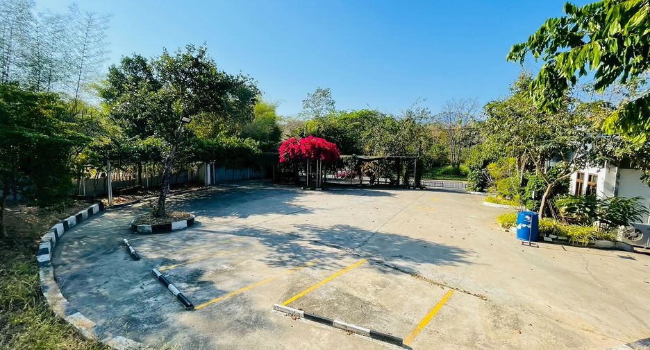 For sale 4 bedrooms retail Space in Mae Rim, Chiang Mai
