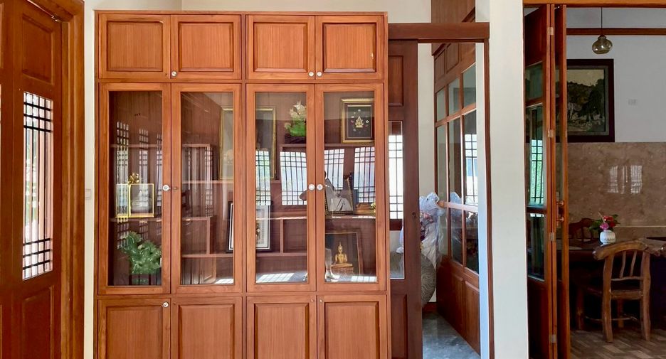 For sale 4 bedrooms retail Space in Mae Rim, Chiang Mai