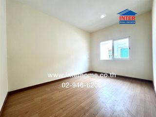 Casa adosada en venta de 4 habitaciones en Mueang Samut Sakhon, Samut Sakhon