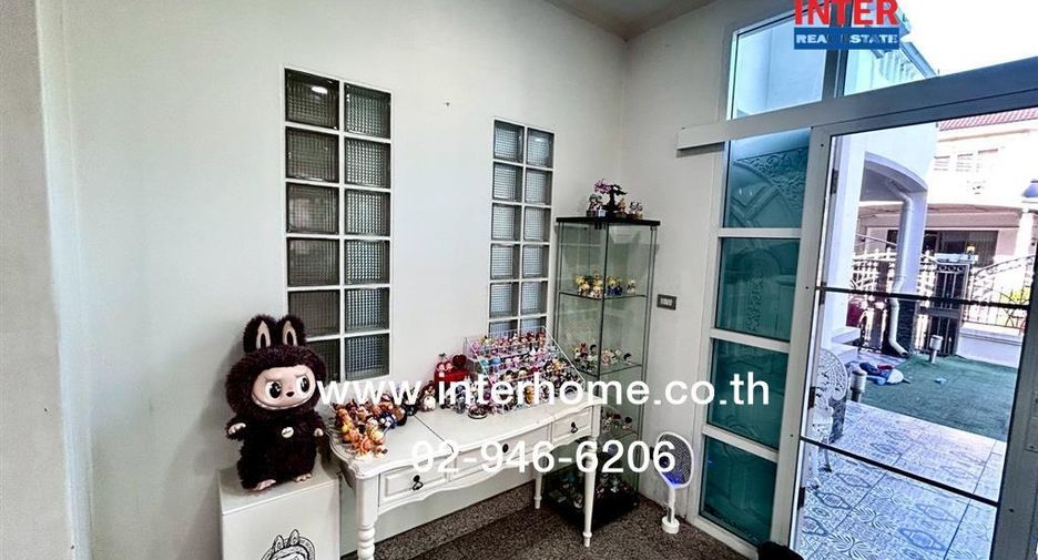 For sale 4 bedrooms house in Khlong Sam Wa, Bangkok