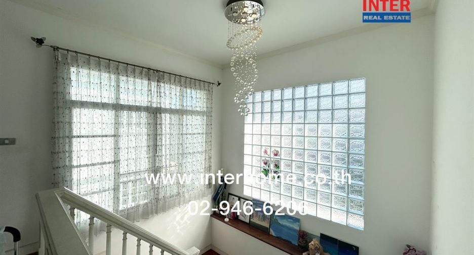 For sale 4 bedrooms house in Khlong Sam Wa, Bangkok