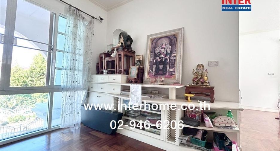 For sale 4 bedrooms house in Khlong Sam Wa, Bangkok