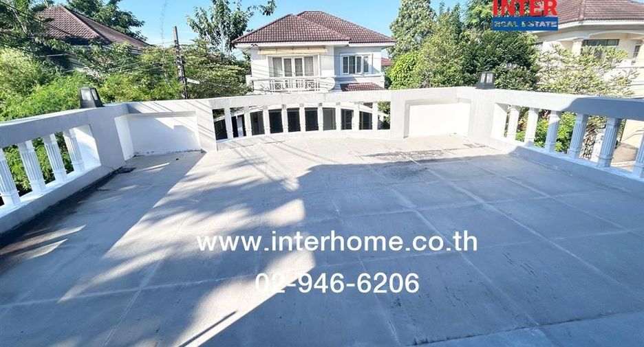 For sale 4 bedrooms house in Khlong Sam Wa, Bangkok