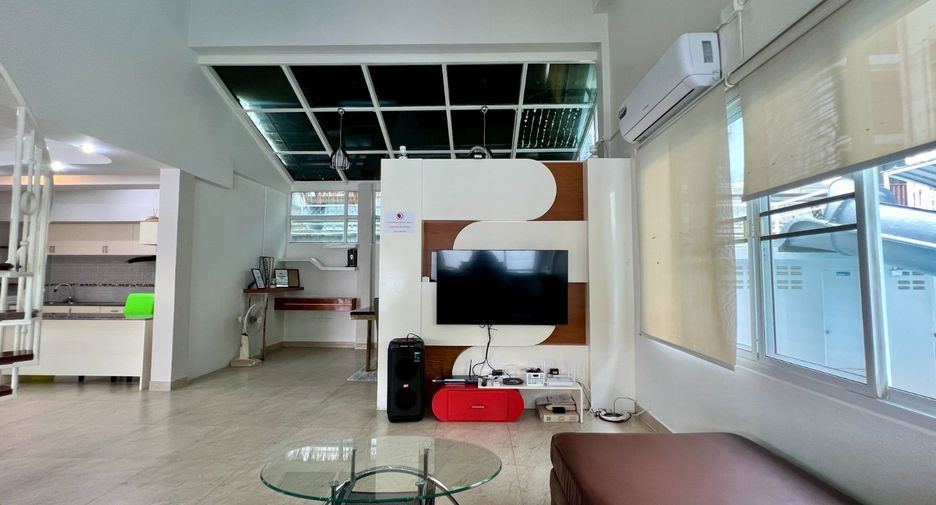 For rent 3 bedrooms house in Bang Lamung, Chonburi