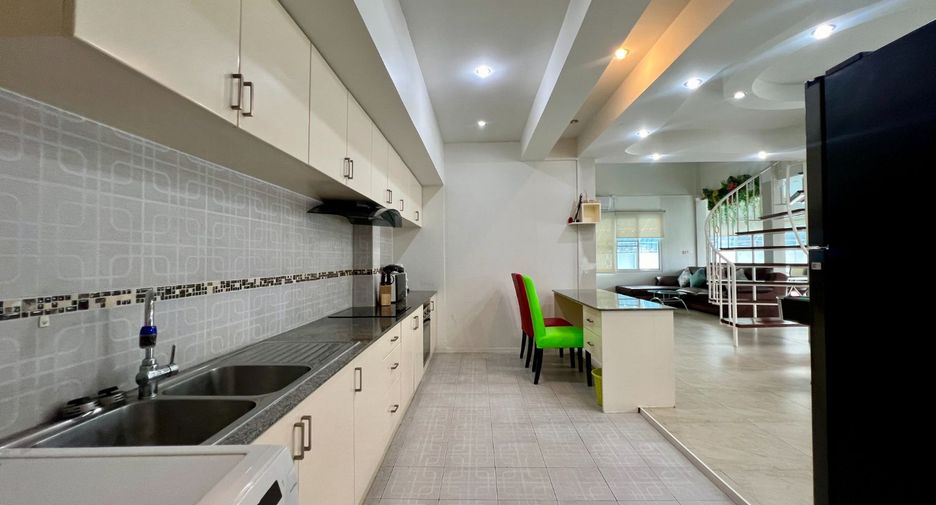For rent 3 bedrooms house in Bang Lamung, Chonburi