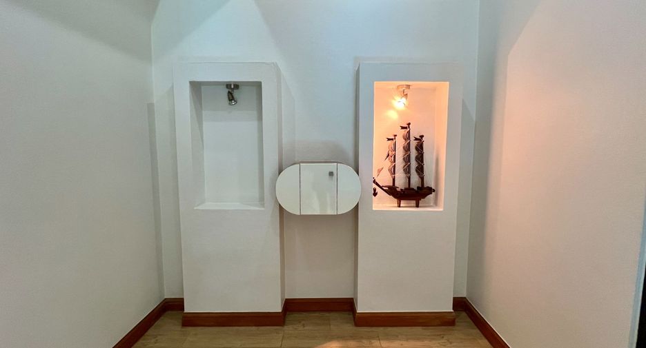 For rent 3 bedrooms house in Bang Lamung, Chonburi
